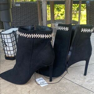 Elegant Black Stiletto Ankle Boots